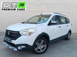 Blanco Usado 2022 Dacia Lodgy Comfort Monovolumen | 17.990 € (Un poco caro)