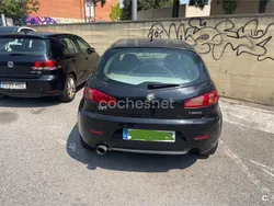 Negro Usado 2007 Alfa Romeo 147 Distinctive Utilitario | 1500 € (Super precio)
