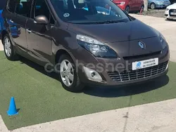 Marrón Usado 2010 Renault Grand Scénic III Expression Monovolumen | 5999 € (Buen precio)