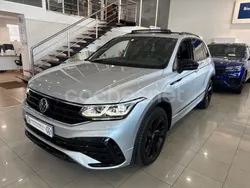 Gris / plata Usado 2021 VW Tiguan R-line SUV | 35.900 € (Un poco caro)