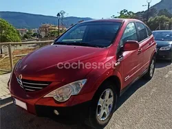 Granate Usado 2007 Ssangyong Actyon SUV | 2700 €