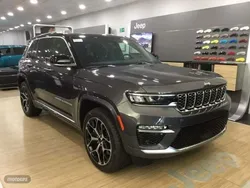 Gris Nuevo 2025 Jeep Grand Cherokee Summit SUV | 89.990 € (Precio justo)
