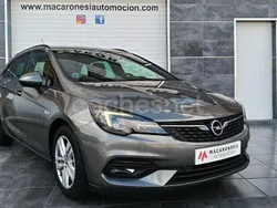 Gris / plata Usado 2021 Opel Astra Ultimate Familiar | 11.990 € (Precio justo)