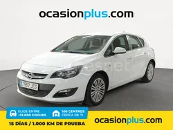 Blanco Usado 2015 Opel Astra Excellence Berlina | 10.990 € (Precio justo)