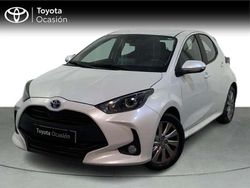 Usado 2022 Toyota Yaris Hybrid Active Monovolumen | 19.490 € (Buen precio)