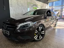 Marrón Usado 2015 Mercedes A200 Urban Berlina | 11.500 € (Buen precio)