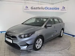 Gris Usado 2022 Kia Ceed Familiar | 20.900 € (Un poco caro)