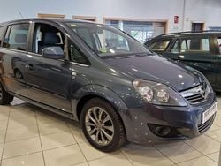 Gris Usado 2010 Opel Zafira Monovolumen | 5900 € (Un poco caro)