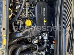 Beige Usado 2003 Renault Scénic Authentique Monovolumen | 2900 € (Precio justo)