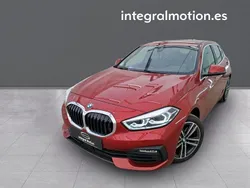 Rojo Usado 2023 BMW 118 Utilitario | 25.900 € (Precio justo)