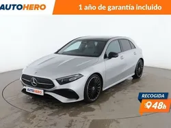 Gris / plata Usado 2023 Mercedes A220 AMG line Berlina | 36.799 € (Caro)
