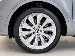 Gris Usado 2023 Bentley Bentayga SUV | 299.000 € (Caro)