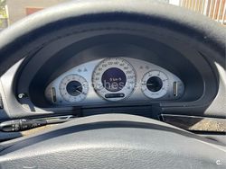 Gris / plata Usado 2003 Mercedes E320 Avantgarde Berlina | 8000 € (Un poco caro)