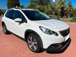 Blanco Usado 2019 Peugeot 2008 Allure SUV | 12.800 € (Precio justo)