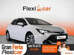 Blanco Usado 2024 Toyota Corolla Active Berlina | 24.990 € (Precio justo)
