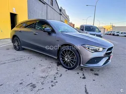 Gris / plata Usado 2020 Mercedes CLA250e Shooting Brake Familiar | 29.490 € (Caro)
