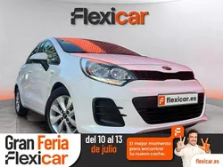 Blanco Usado 2016 Kia Rio Berlina | 10.490 € (Un poco caro)