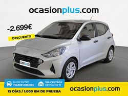 Gris Usado 2022 Hyundai i10 Utilitario | 10.550 € (Precio justo)