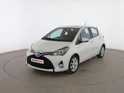 Blanco Usado 2015 Toyota Yaris Hybrid Active Utilitario | 12.499 € (Un poco caro)