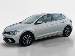 Gris / plata Usado 2024 VW Polo Life Berlina | 19.290 € (Precio justo)