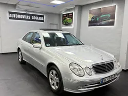 Gris / plata Usado 2004 Mercedes E320 Avantgarde Berlina | 6490 € (Buen precio)