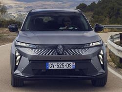 Gris Usado 2017 Renault Scénic Techno Monovolumen | 12.990 € (Precio justo)