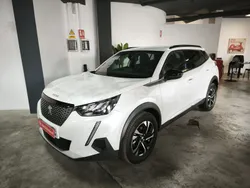 Blanco Usado 2023 Peugeot 2008 Allure SUV | 16.800 € (Buen precio)
