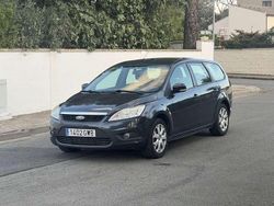 Gris Usado 2010 Ford Focus Trend Familiar | 3490 € (Buen precio)
