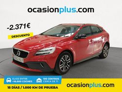 Rojo Usado 2018 Volvo V40 CC Momentum Familiar | 12.780 € (Precio justo)