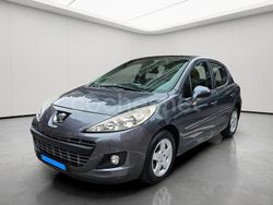 Gris / plata Usado 2012 Peugeot 207 Active Berlina | 5700 € (Precio justo)