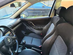 Negro Usado 2005 Seat Leon Sport Berlina | 3333 € (Precio justo)