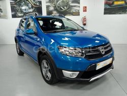 Azul Usado 2015 Dacia Sandero Stepway Berlina | 9900 € (Un poco caro)