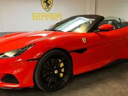 Rojo Usado 2023 Ferrari Portofino Coupe | 245.900 €
