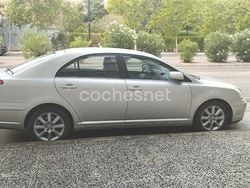 Gris / plata Usado 2003 Toyota Avensis Sol Berlina | 3699 € (Precio justo)
