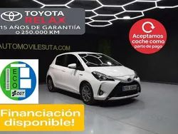 Blanco Usado 2019 Toyota Yaris Hybrid Active Utilitario | 10.998 € (Precio justo)