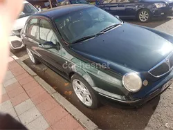 Lancia Lybra
