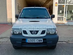 Blanco Usado 2003 Nissan Terrano Comfort SUV | 9500 € (Precio justo)