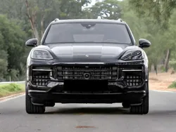 Negro Nuevo 2024 Porsche Cayenne SUV | 172.700 €