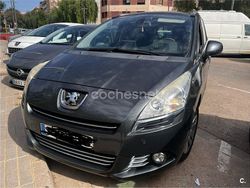 Azul Usado 2014 Peugeot 5008 Access Monovolumen | 7399 € (Buen precio)