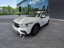 Blanco Usado 2022 VW Tiguan Life SUV | 29.200 € (Super precio)