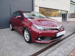 Rojo Usado 2019 Toyota Auris Hybrid Active Berlina | 18.799 € (Precio justo)