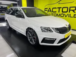 Blanco Usado 2017 Skoda Octavia RS Familiar | 22.990 € (Caro)