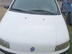 Blanco Usado 2003 Fiat Punto Utilitario | 2000 €