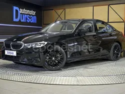 Negro Usado 2022 BMW 320e Comfort Edition Berlina | 29.990 € (Un poco caro)