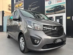 Gris / plata Usado 2018 Opel Vivaro Van | 19.999 € (Precio justo)