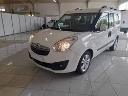 Otro Usado 2014 Opel Combo Expression Monovolumen | 13.900 €