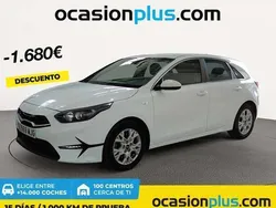 Blanco Usado 2023 Kia Ceed Utilitario | 16.810 € (Buen precio)
