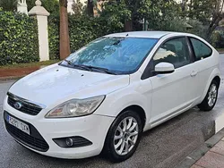 Blanco Usado 2010 Ford Focus Trend Utilitario | 3250 € (Buen precio)
