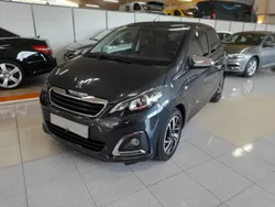 Gris Usado 2020 Peugeot 108 Roland Garros Utilitario | 10.900 € (Precio justo)