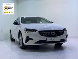 Blanco Usado 2022 Opel Insignia Business Berlina | 23.700 €